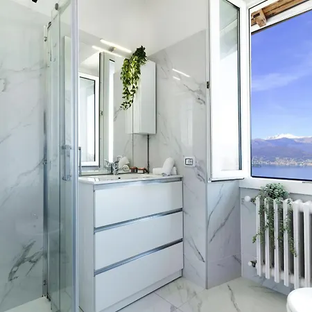Guest house Rifugio Del - E Vista A Stresa! 3*