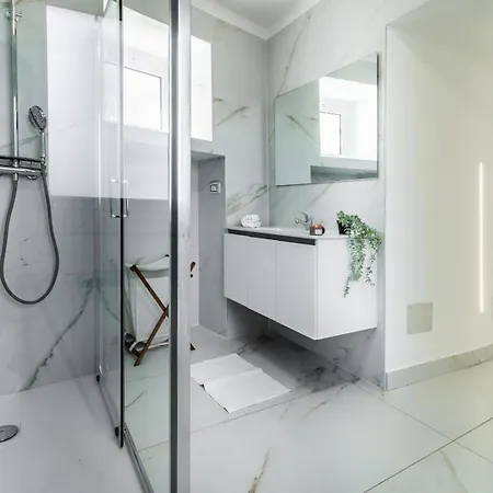 Πανσιόν Rifugio Del - E Vista A Stresa! 3*